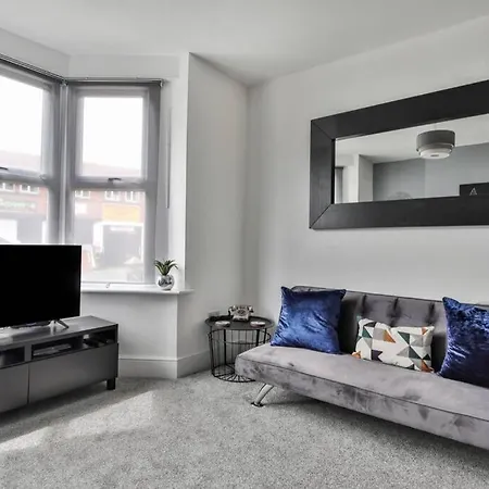 Refurbished Plush Property Great Transport Links Sheffield Exterior photo